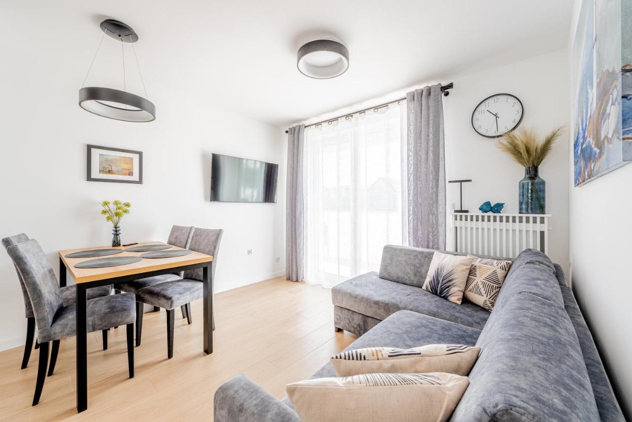 Apartment Posesja Kapitanska C23, 100m Do Wejscia Na Plaze Grzybowo (West Pomeranian)